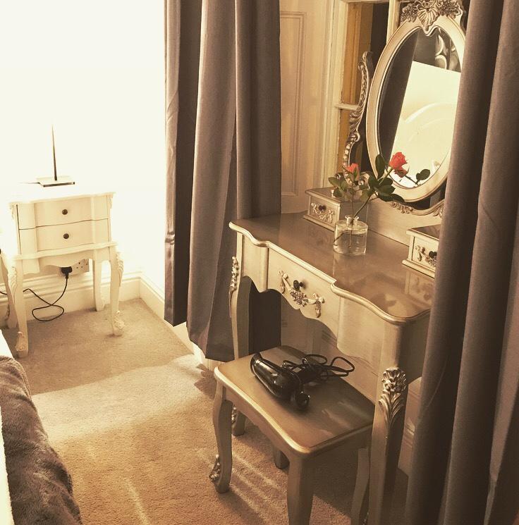 Wansford Country Lounge B&B Екстериор снимка