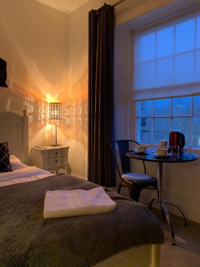 Wansford Country Lounge B&B Екстериор снимка
